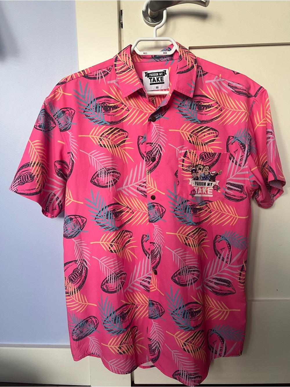 Pink Tropical Print Short-Sleeve Shirt - Men’s M